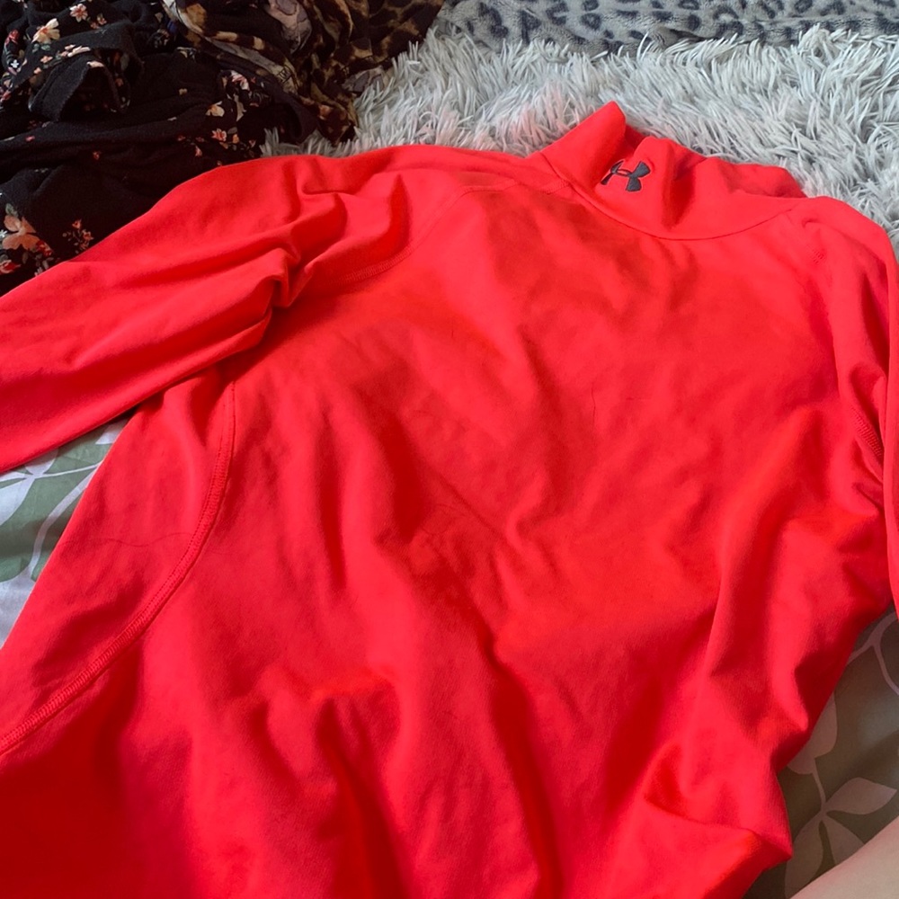 long sleeve under armour shirt